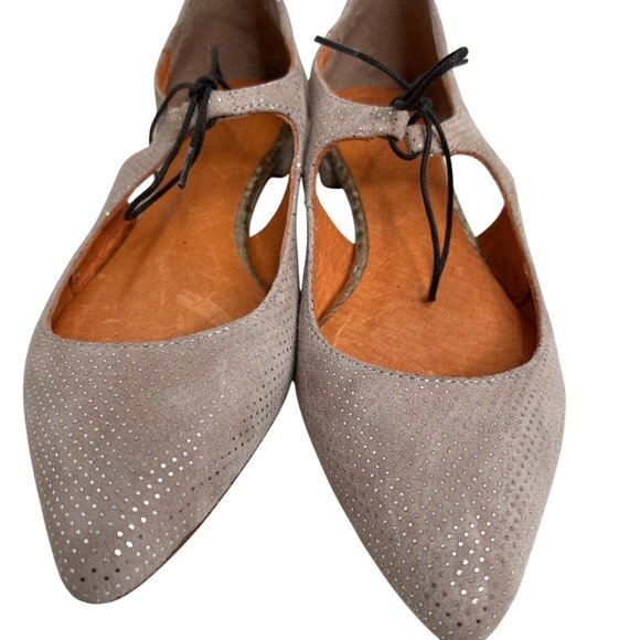 Belle By Sigerson Morrison Tan Suede Pointed Toe Flats With Black Laces size 8.5 - Picture 5 of 7